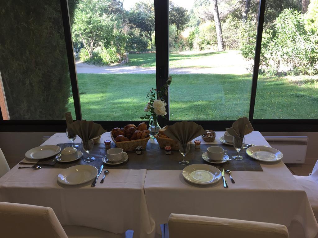Отель Domaine La Rabassiere Suzette Экстерьер фото